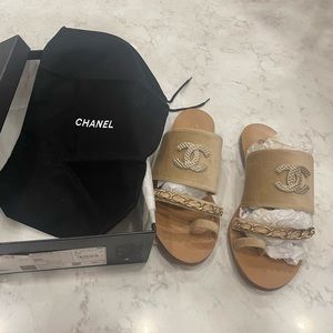 Authentic Chanel velvet leather toe mule flat slide sandals size 40.5 preowned